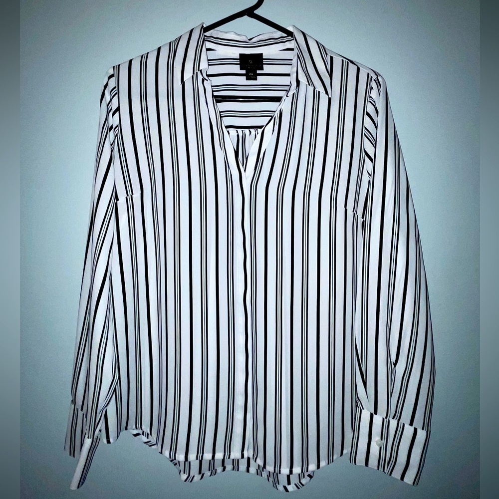 Worthington Women’s Black & White Striped, Long-sleeve, Button-up Blouse